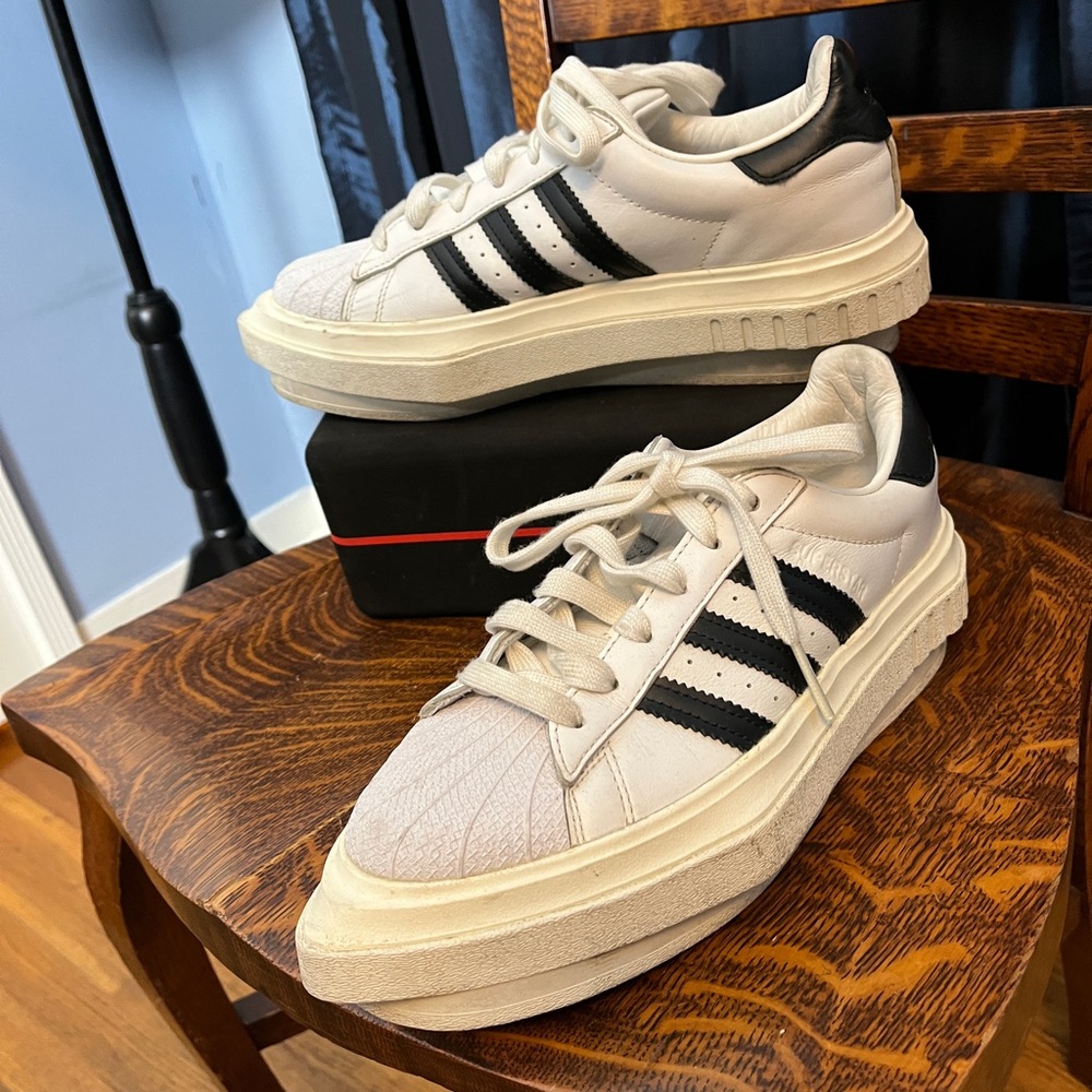 Beyoncé x Adidas Superstar Platform Pointed Toe Sneakers - Picture 2 of 7